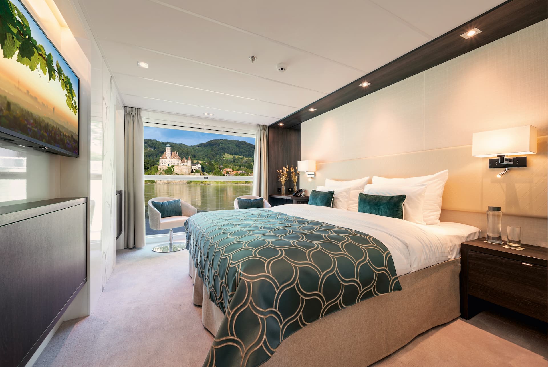 AMADEUS Cara Stateroom, Cabin Mozart and Strauss Deck