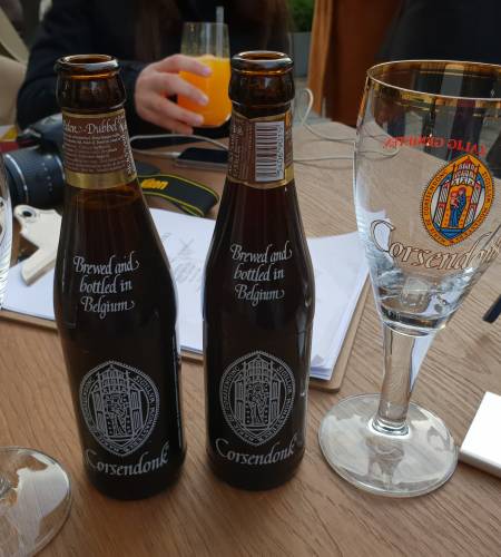 Βρυξέλλες πίνοντας μπύρα!