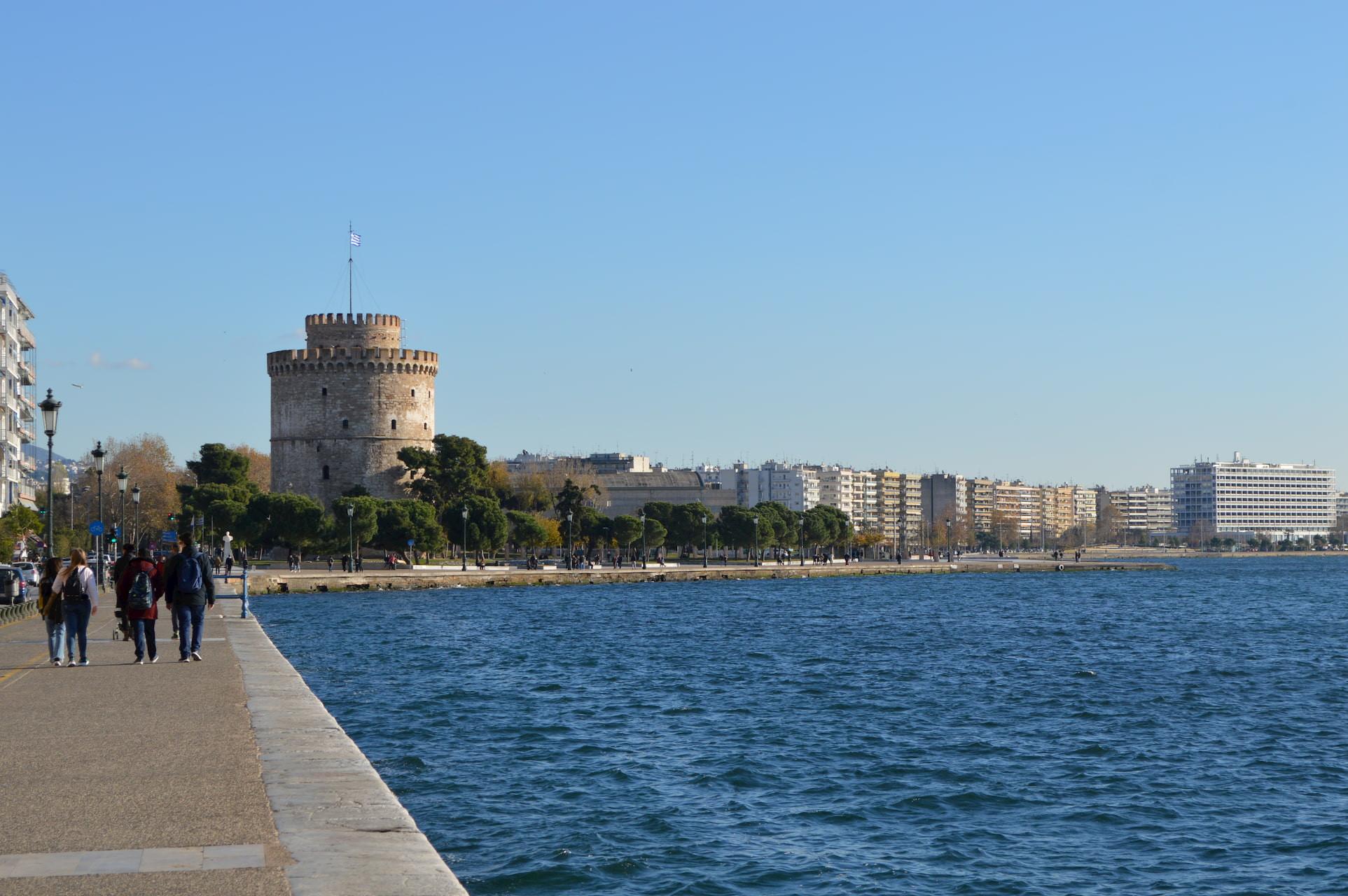 Βόλτα στην παραλία της Θεσσαλονίκης
